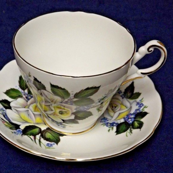 Regency English Bone China "Roses and Violets" Footed Tea Cup and Saucer - Picture 2 of 12
